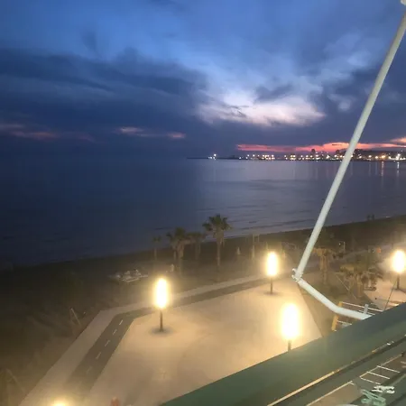 Eyes On Sea Apartment *